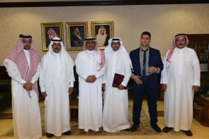 College of Community Service Signs Cooperation Agreement with the International Training Company
